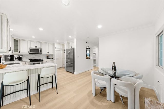 54 Willow Tree, Irvine, CA 92612