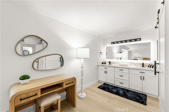 54 Willow Tree, Irvine, CA 92612