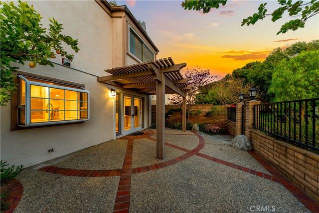 54 Willow Tree, Irvine, CA 92612