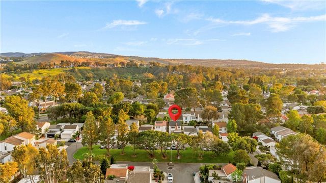 54 Willow Tree, Irvine, CA 92612