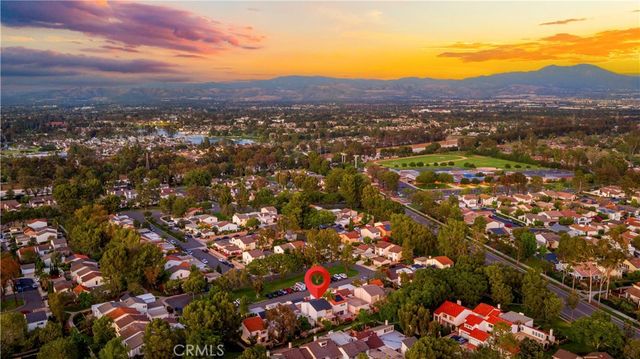 54 Willow Tree, Irvine, CA 92612