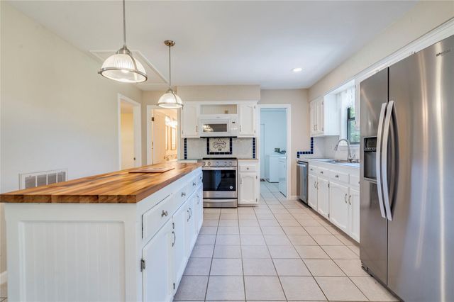 20 Saddle Rock RDG, Wimberley, TX 78676
