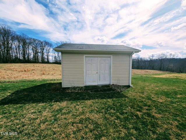 8491 Doctor Ralph Stanley Highway, Coeburn, VA 24230