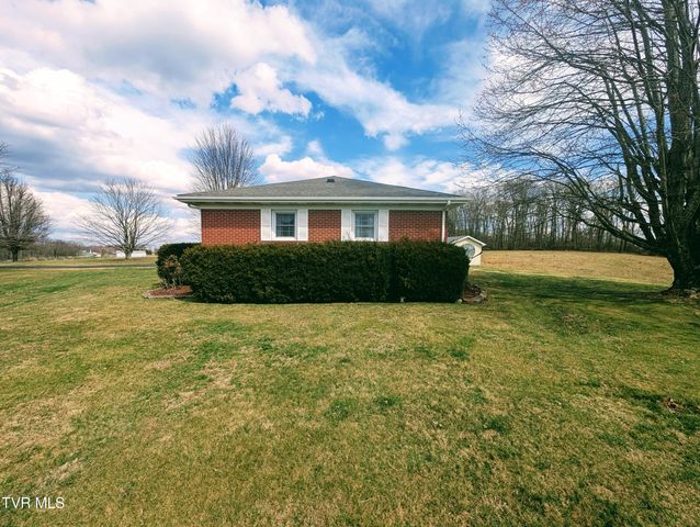 8491 Doctor Ralph Stanley Highway, Coeburn, VA 24230