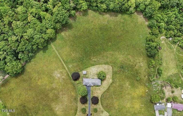 8491 Doctor Ralph Stanley Highway, Coeburn, VA 24230