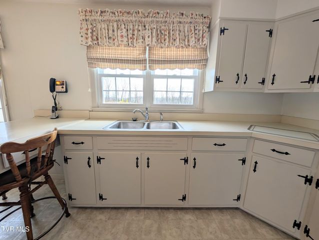 8491 Doctor Ralph Stanley Highway, Coeburn, VA 24230