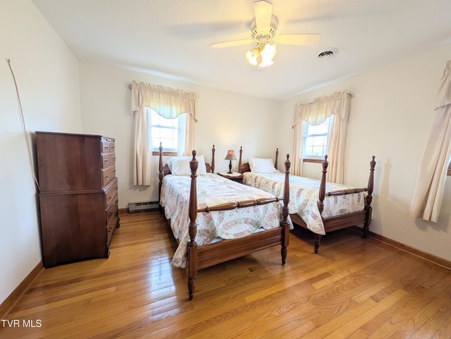 8491 Doctor Ralph Stanley Highway, Coeburn, VA 24230