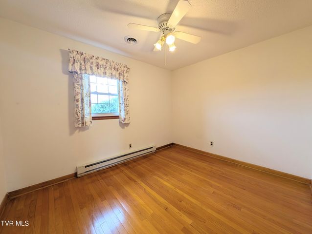 8491 Doctor Ralph Stanley Highway, Coeburn, VA 24230