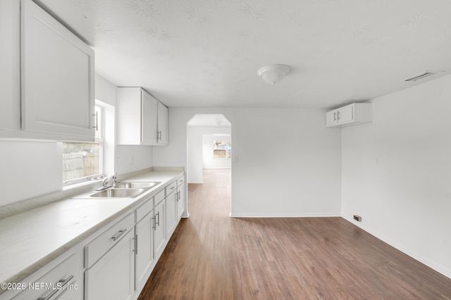 3035 LUCOMA Drive, Jacksonville, FL 32254