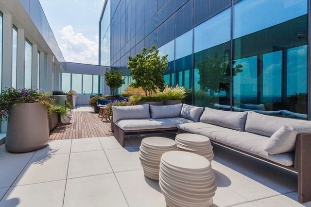 188 Brookline Ave 19B, Boston, MA 02215