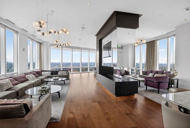 188 Brookline Ave 19B, Boston, MA 02215