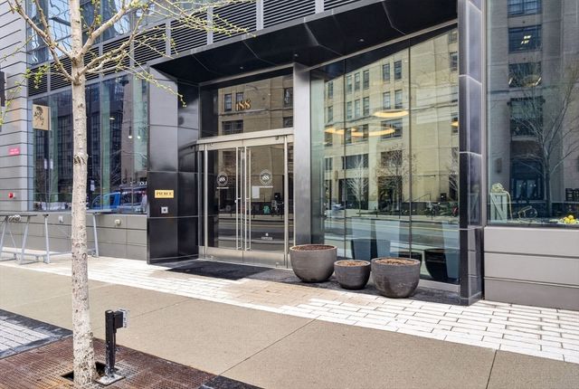 188 Brookline Ave 19B, Boston, MA 02215