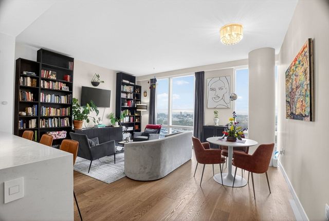 188 Brookline Ave 19B, Boston, MA 02215