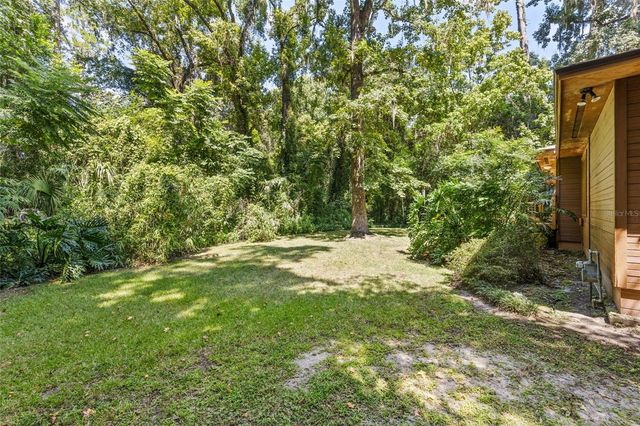 2256 NW 9TH PLACE, Gainesville, FL 32605