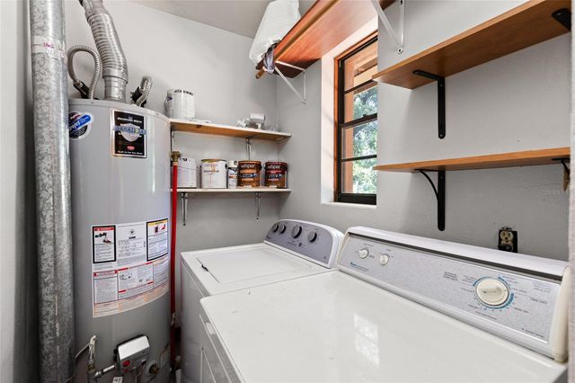 2256 NW 9TH PLACE, Gainesville, FL 32605