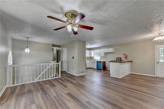 18 Silverthorne Court, Douglasville, GA 30134