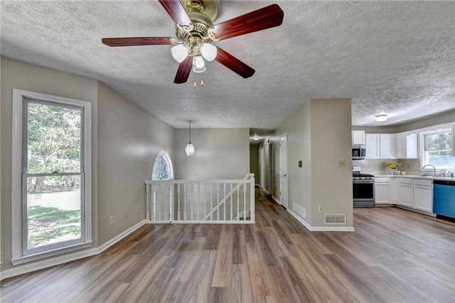 18 Silverthorne Court, Douglasville, GA 30134