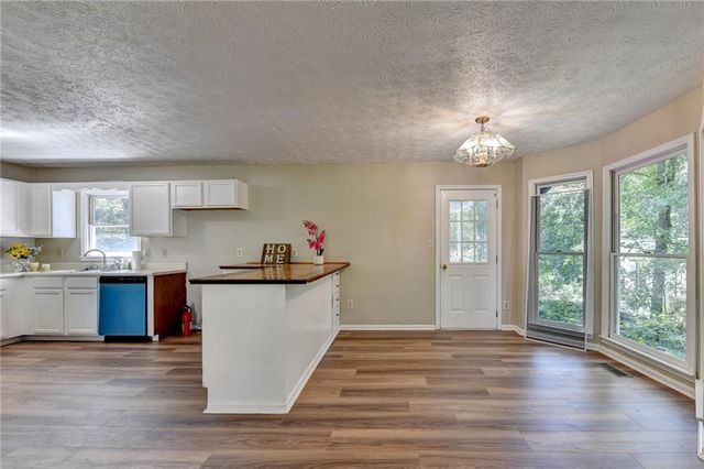 18 Silverthorne Court, Douglasville, GA 30134
