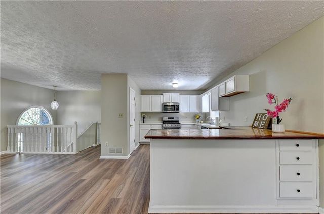 18 Silverthorne Court, Douglasville, GA 30134