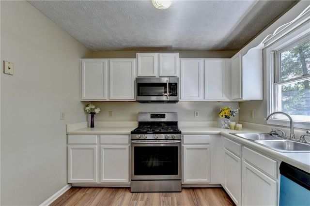 18 Silverthorne Court, Douglasville, GA 30134