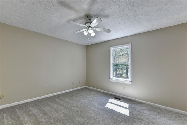 18 Silverthorne Court, Douglasville, GA 30134