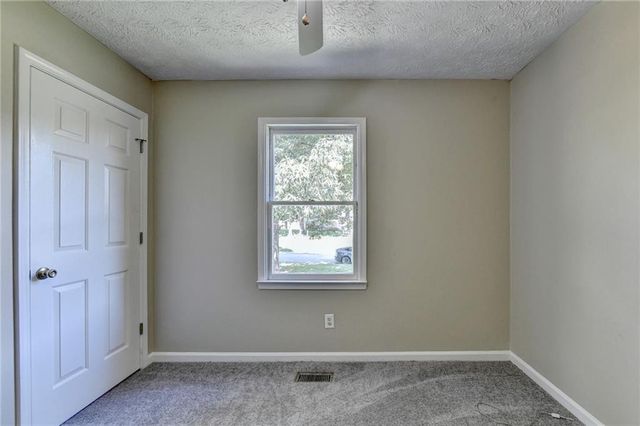 18 Silverthorne Court, Douglasville, GA 30134