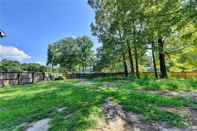 18 Silverthorne Court, Douglasville, GA 30134
