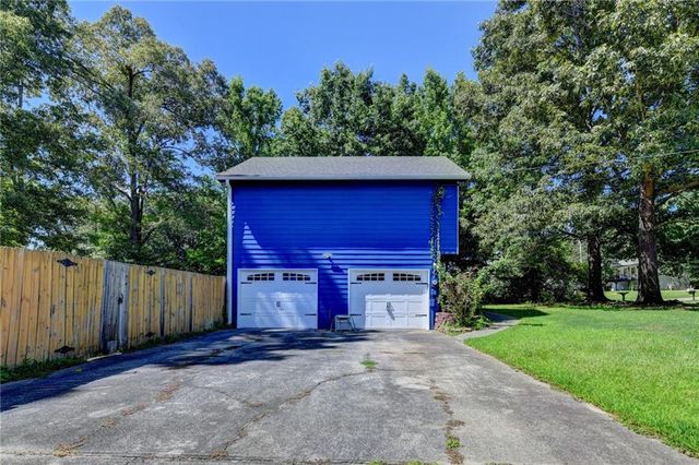 18 Silverthorne Court, Douglasville, GA 30134