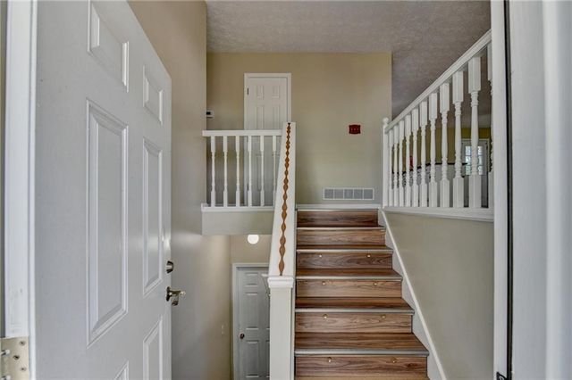 18 Silverthorne Court, Douglasville, GA 30134