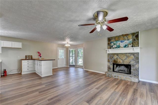 18 Silverthorne Court, Douglasville, GA 30134