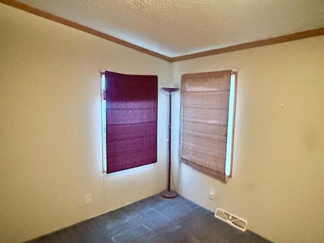 3202 FOXGLOVE LN, Middle River, MD 21220