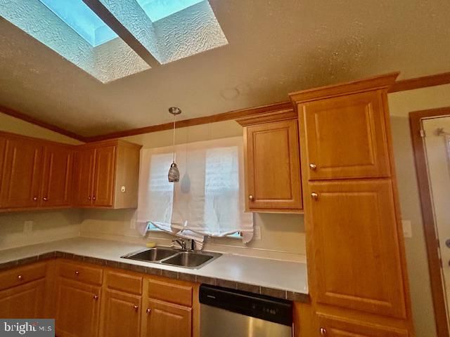 3202 FOXGLOVE LN, Middle River, MD 21220