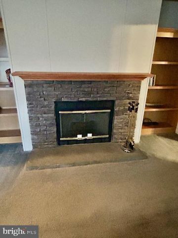 3202 FOXGLOVE LN, Middle River, MD 21220