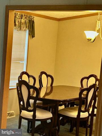 3202 FOXGLOVE LN, Middle River, MD 21220