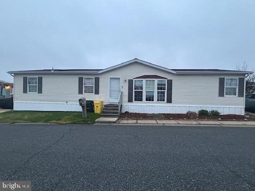 3202 FOXGLOVE LN, Middle River, MD 21220