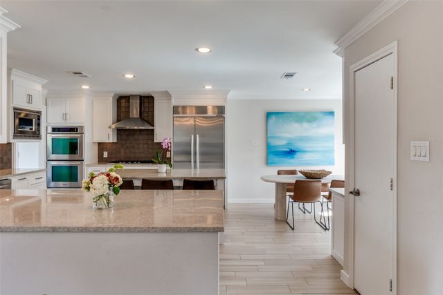 6438 Riverview Lane, Dallas, TX 75248