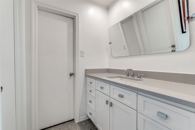 6438 Riverview Lane, Dallas, TX 75248