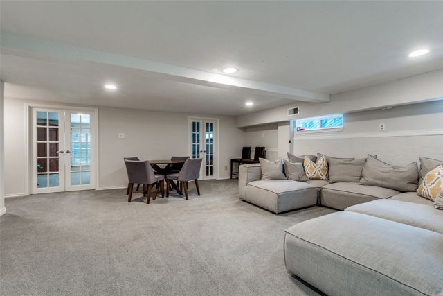 6438 Riverview Lane, Dallas, TX 75248