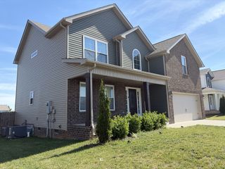 1281 Bailywick Dr, Clarksville, TN 37042