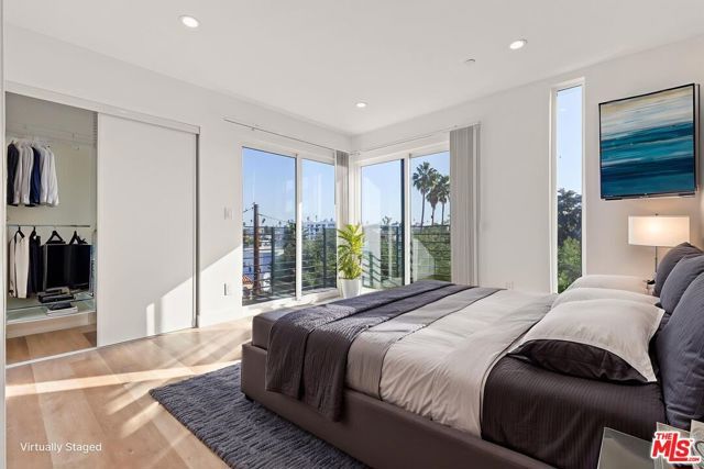 803 N Harvard Boulevard 1, Los Angeles, CA 90029