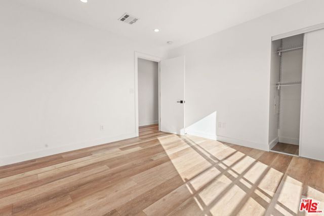 803 N Harvard Boulevard 1, Los Angeles, CA 90029