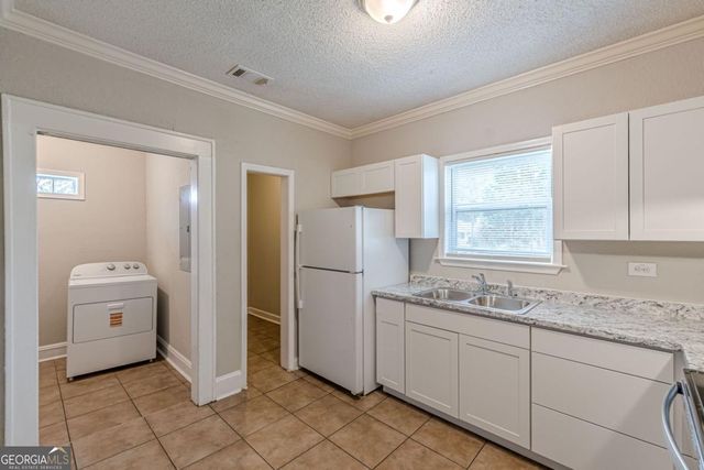 2718 Harris Street, East Point, GA 30344