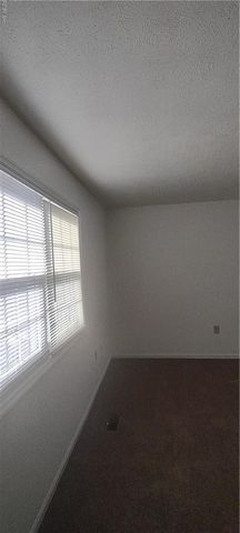 4 Roffman PL, Newport News, VA 23602