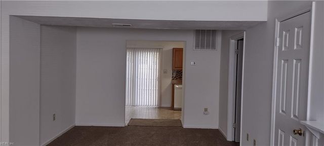 4 Roffman PL, Newport News, VA 23602