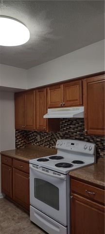 4 Roffman PL, Newport News, VA 23602