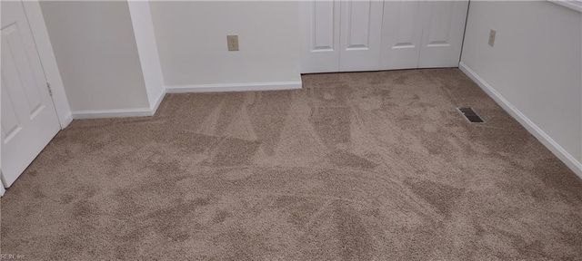 4 Roffman PL, Newport News, VA 23602