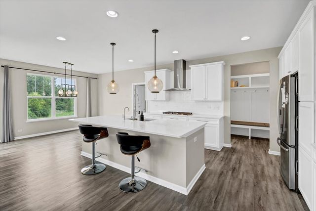340 Hamilton Road, St. Charles, IL 60175