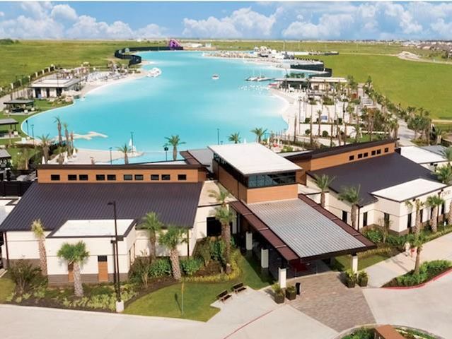 3003 Lago Costa Drive, Texas City, TX 77568