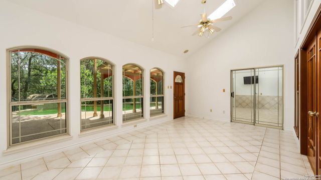 10911 Dedeke, New Braunfels, TX 78132
