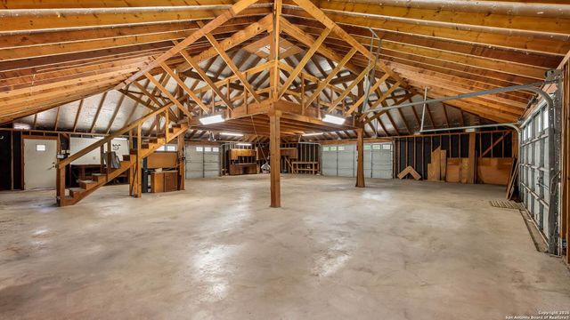 10911 Dedeke, New Braunfels, TX 78132